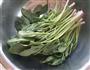 麻酱拌菠菜花生米的做法图解1
