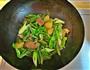 土豆豆角炖猪肉罐头的做法图解10