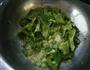 芹菜叶鸡蛋饼的做法图解4